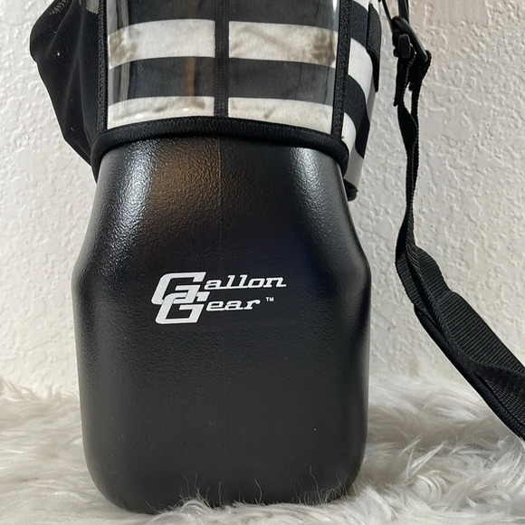 GALLON GEAR Black Large Water Bottle Reusable Water Jug Pockets & Key Holder NEW - Picture 4 of 6